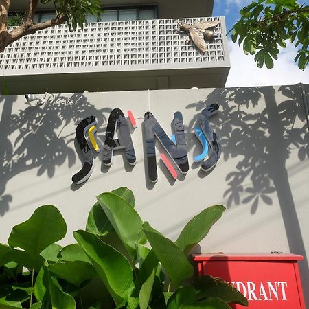 Sans Hotel Rg Living Jogja By Reddoorz Pakualaman Exterior photo